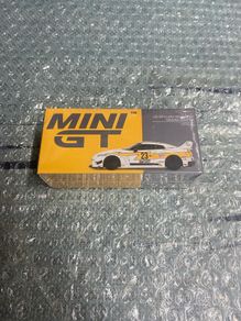 Nissan Skyline GTR R35 LB Silhouette MiniGt