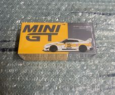 Nissan Skyline GTR R35 LB Silhouette MiniGt