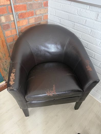 2 leather arm chairs