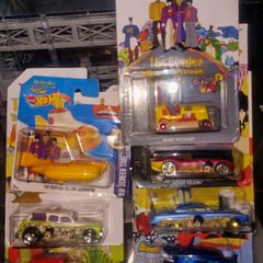THE BEATLES Hot wheels set x 7
