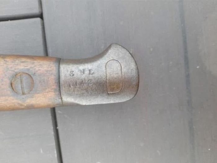 WW1 British 1907 Hooked quillion bayonet original North Lancashire regiment