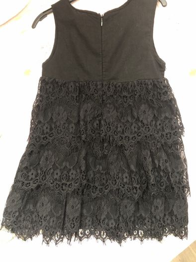 New dress size 98-104cm