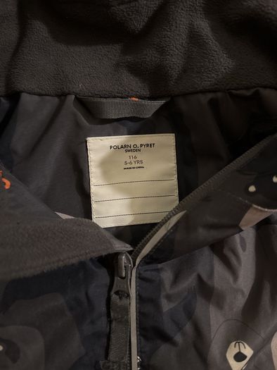 Polarn O.Pyret rain jacket like new. Size 5-6 116cm for sale