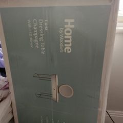 Vanity table