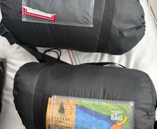 2 Sleeping Bags