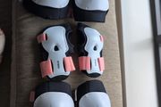 Kids Oxelo knee pads, elbow pads and wrists pads