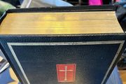 Holy Bible "La Sagrada Biblia"