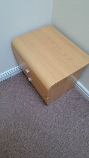 Two light wood bedroom lockers & freestanding mirr