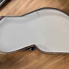 Kitchen corner press pull-out trays