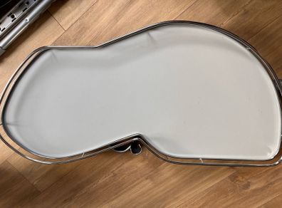 Kitchen corner press pull-out trays