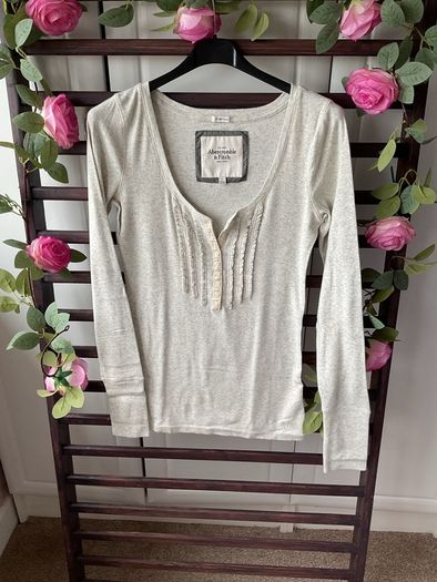 top Abercrombie & fitch long sleeve Henley size large