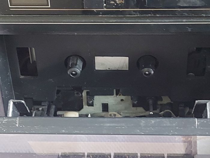 Mitsubishi Music Centre, Model DA-60R, Radio, CD, Tape, Phono, Aux, 2 Philips speakers included, in good condition for its age