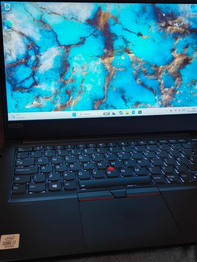 Lenovo ThinkPad E14, i7-10510, 8gb ram, 250gb ssd, like new condition, original charger