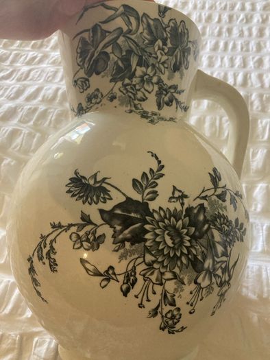 Large old Jug / vase blue white