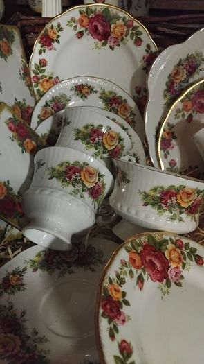 21piece Vintage Tea Set