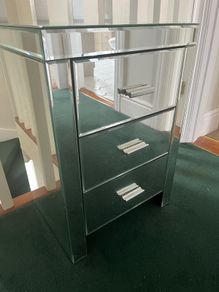 Mirrored locker 3 drawer
