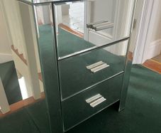Mirrored locker 3 drawer