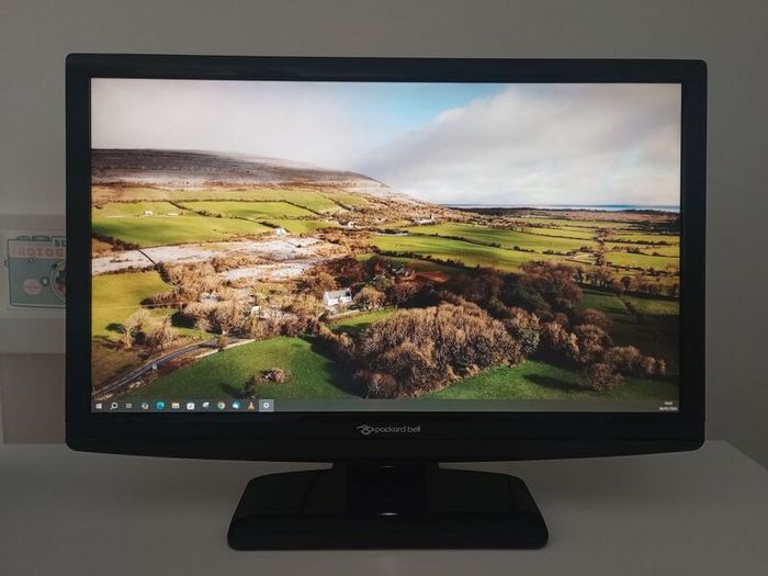 LCD Monitor