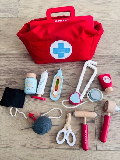 Wooden Pretend Play Toys Doctor's Set, Toolbox & Cleaning Set