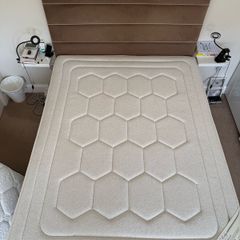 Natures Solace King Mattress Only 4 Months Old