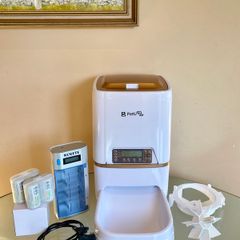 6L Automatic Pet Feeder, incl new Batteries and Charger