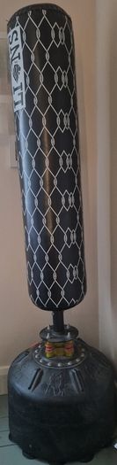Free standing boxing bag - Excellent condition