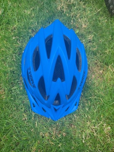 20" Bike incl matching helmet Like New