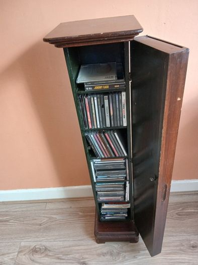 Cd storage