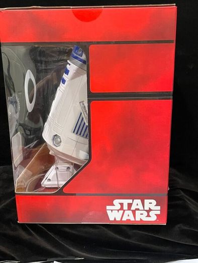 Disney Store Star Wars R2-D2 Astromech Droid