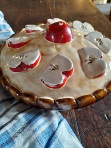 Mid Century 3D Apple Pie Dish