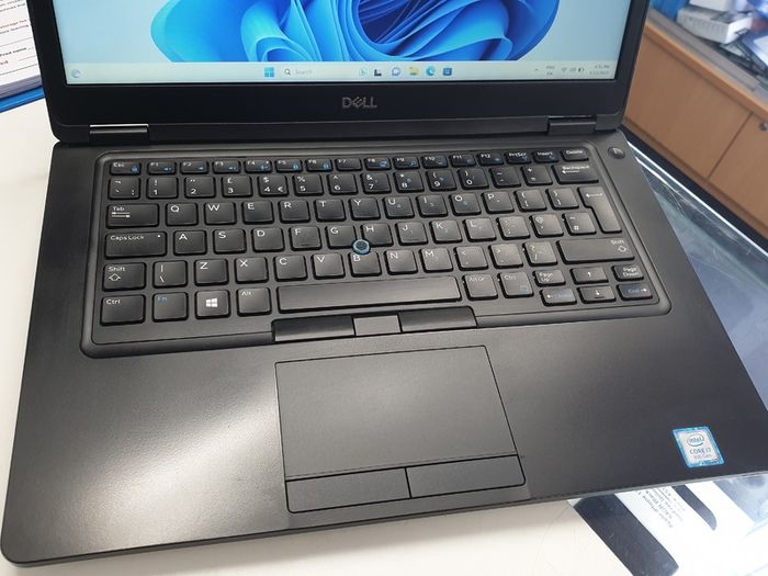 Dell Latitude 5491 14" Core I7-8850u ((8th Gen) 16gb 512gb Ssd Backlit Fhd Ips Windows 11 Pro (sim Card Version)