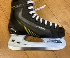 Ice Hockey Skates CCM Size 41 Brand New