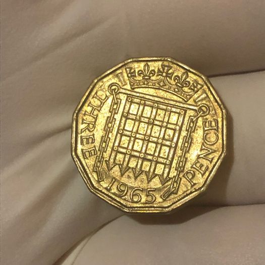 Elizabeth 3 pence x7