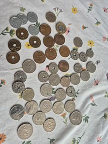Mixed foreign coins. Japan, South Korea and others