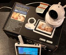 Luvion grand elite 3 connect, Excellent condition, not required as child outgrown