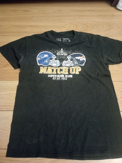 Superbowl t shirt size medium