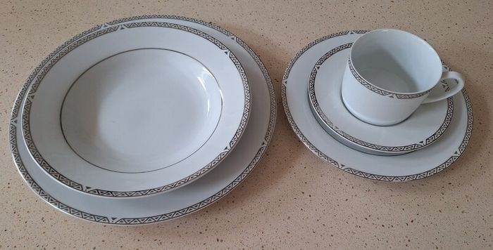 Royal Doulton Dinner Service