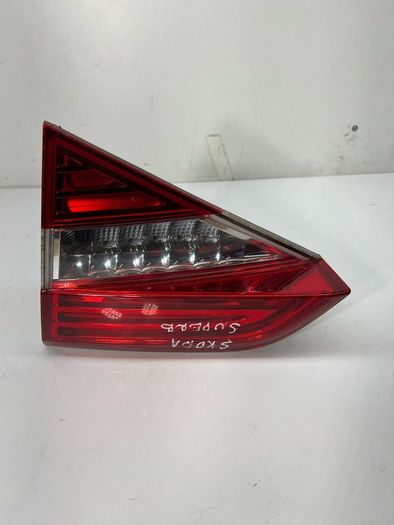 2015 Skoda Superb mk2 Rear Boot Light Driver Side Facelift 3t5945094b A2l16b2s
