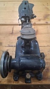 Singer 172K1 Industrial Leather Glove Sewing Machine Head Only