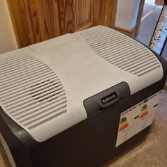 Caravan camper car portable cooler 12v 230v fridge