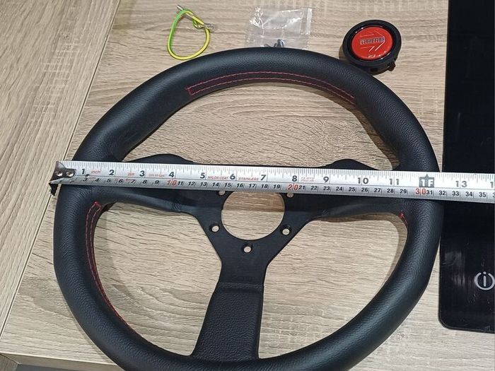 Momo Steering wheel