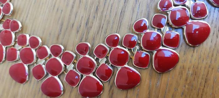 Costume Gold Tone Blue and Red Enamel Bib Necklace