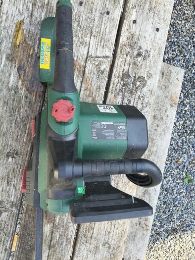 chainsaw