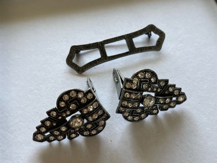 brooch