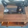 1953 Singer 201k in Queen Anne cabinet with stunning walnut burl top Image 9