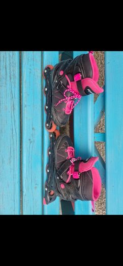 Inline rollerblades