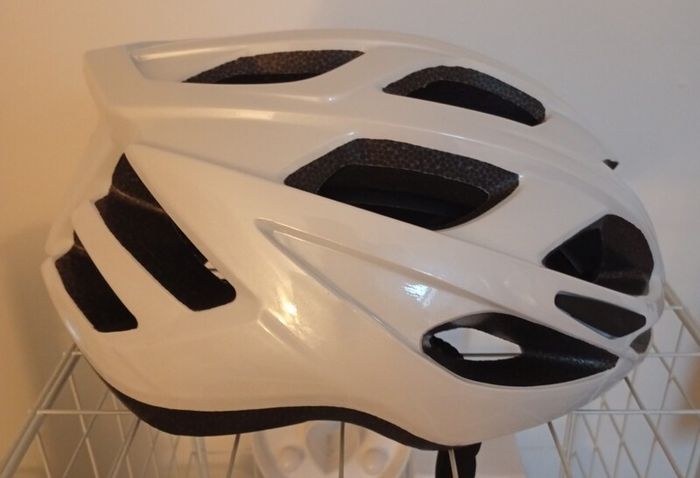 Bicycle helmet ((Brand New)) Never Used