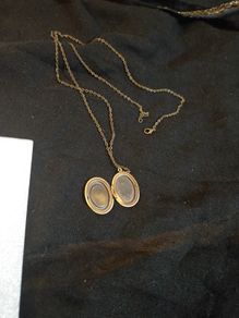 picture frame pendant