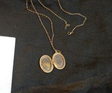 picture frame pendant