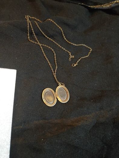 picture frame pendant